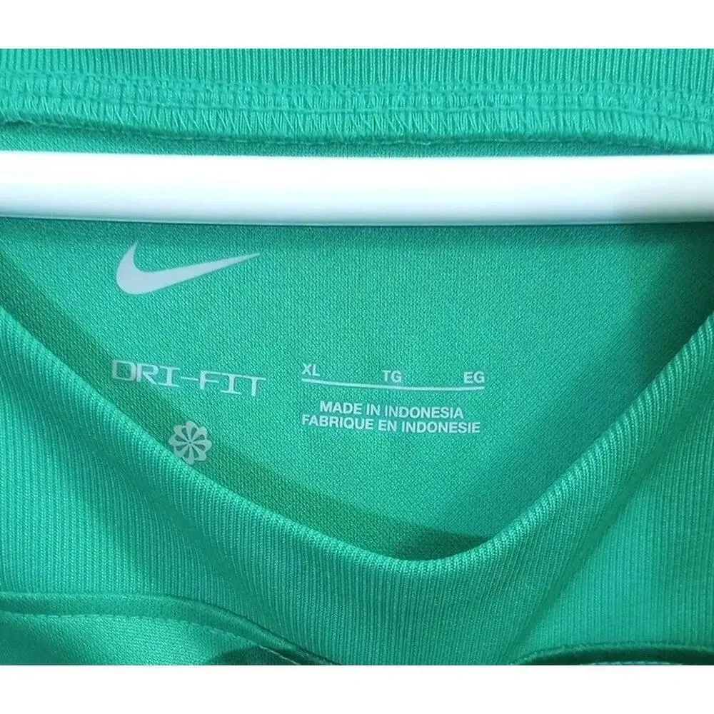 Nike qatar airways